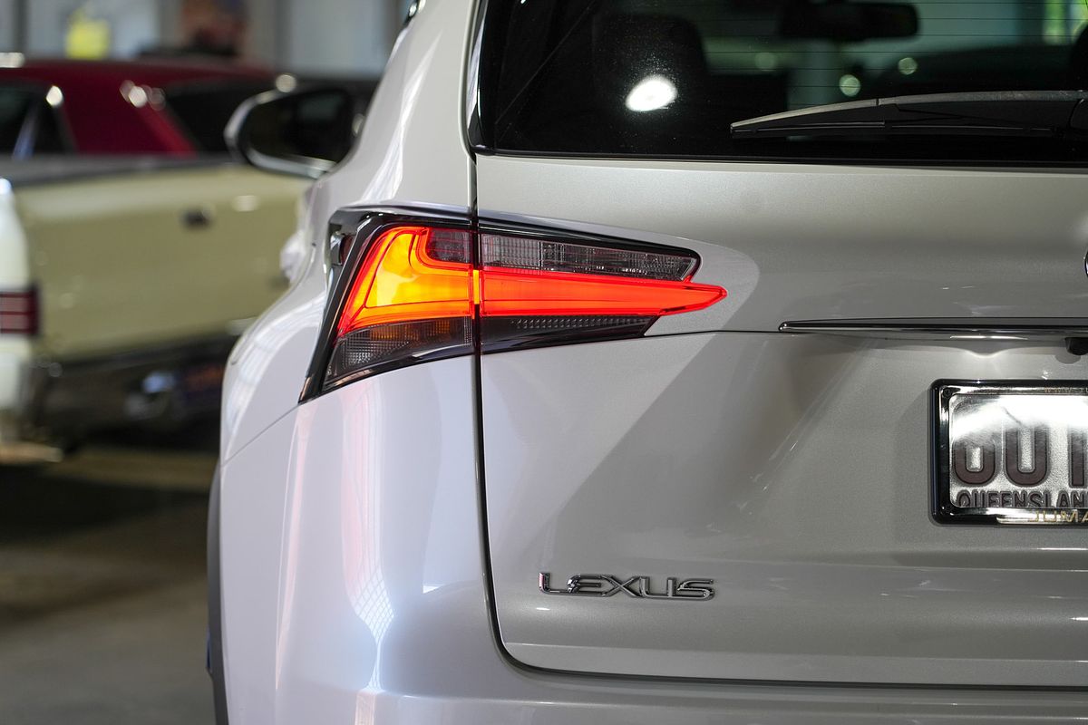 2017 Lexus NX NX200t Luxury AGZ10R