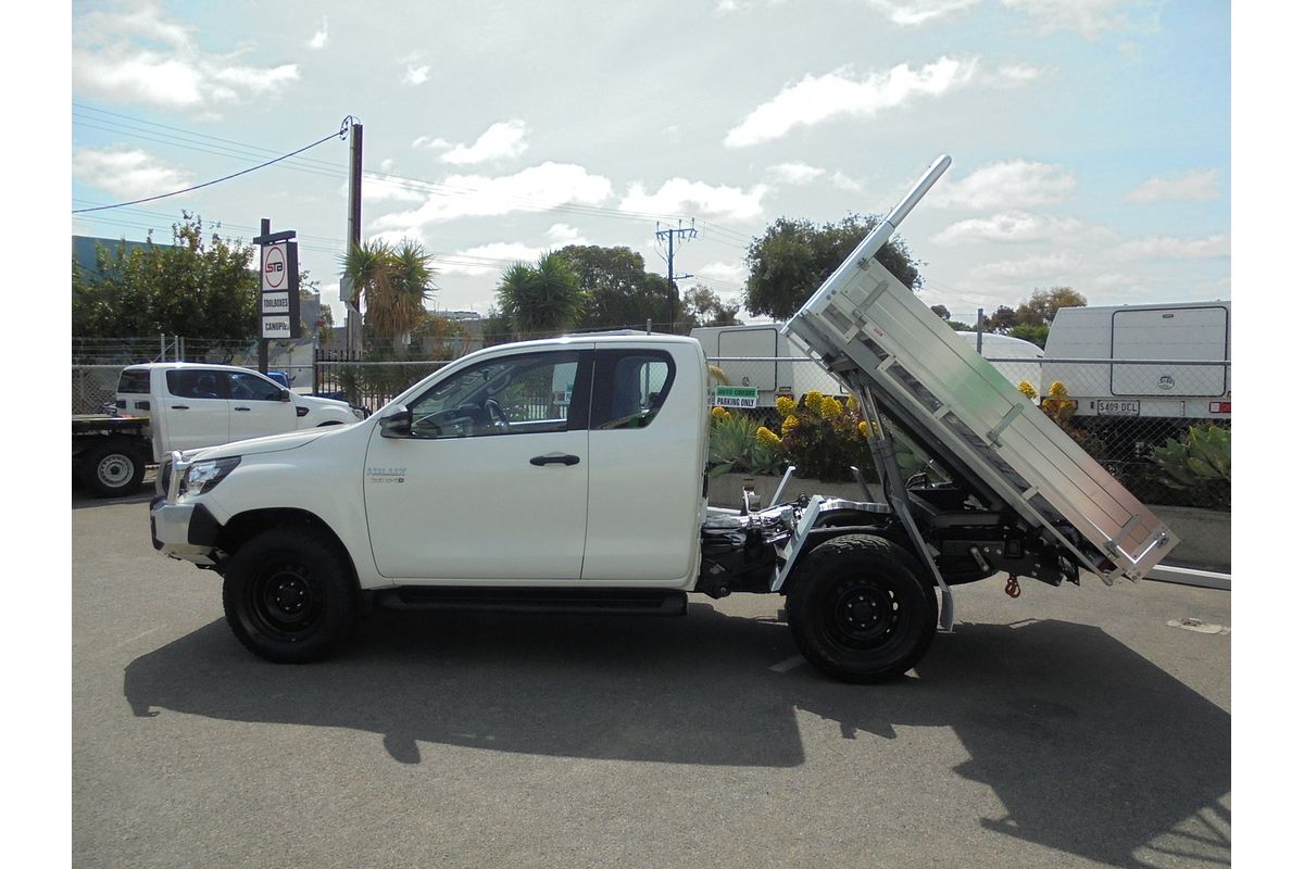 2020 Toyota Hilux SR GUN126R 4X4