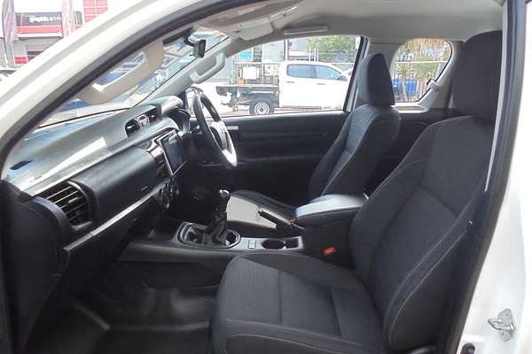 2020 Toyota Hilux SR GUN126R 4X4