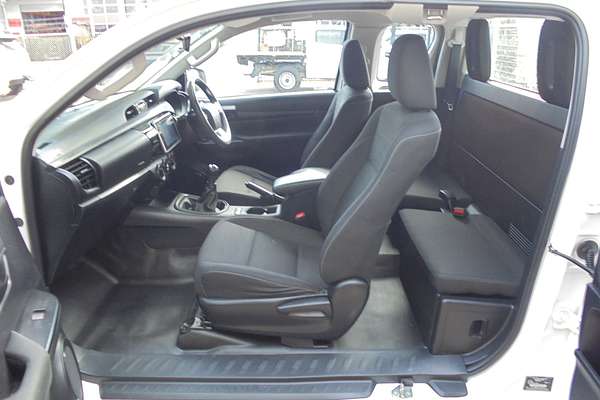 2020 Toyota Hilux SR GUN126R 4X4