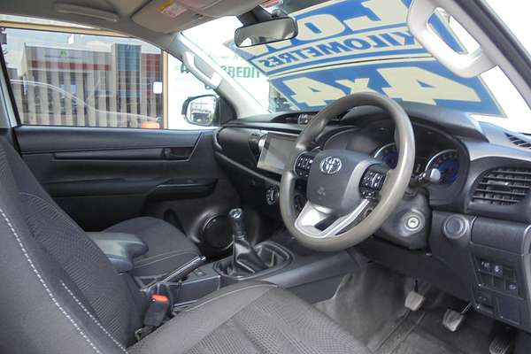 2020 Toyota Hilux SR GUN126R 4X4