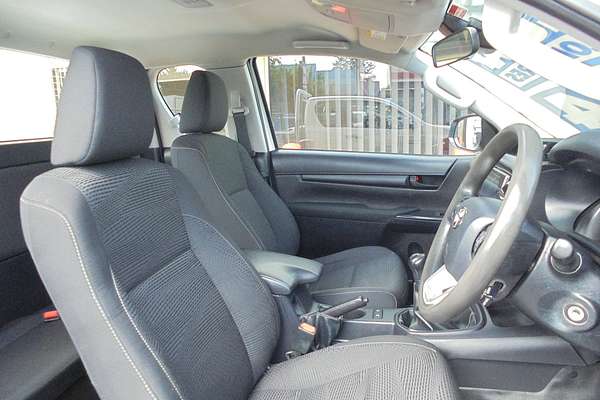 2020 Toyota Hilux SR GUN126R 4X4