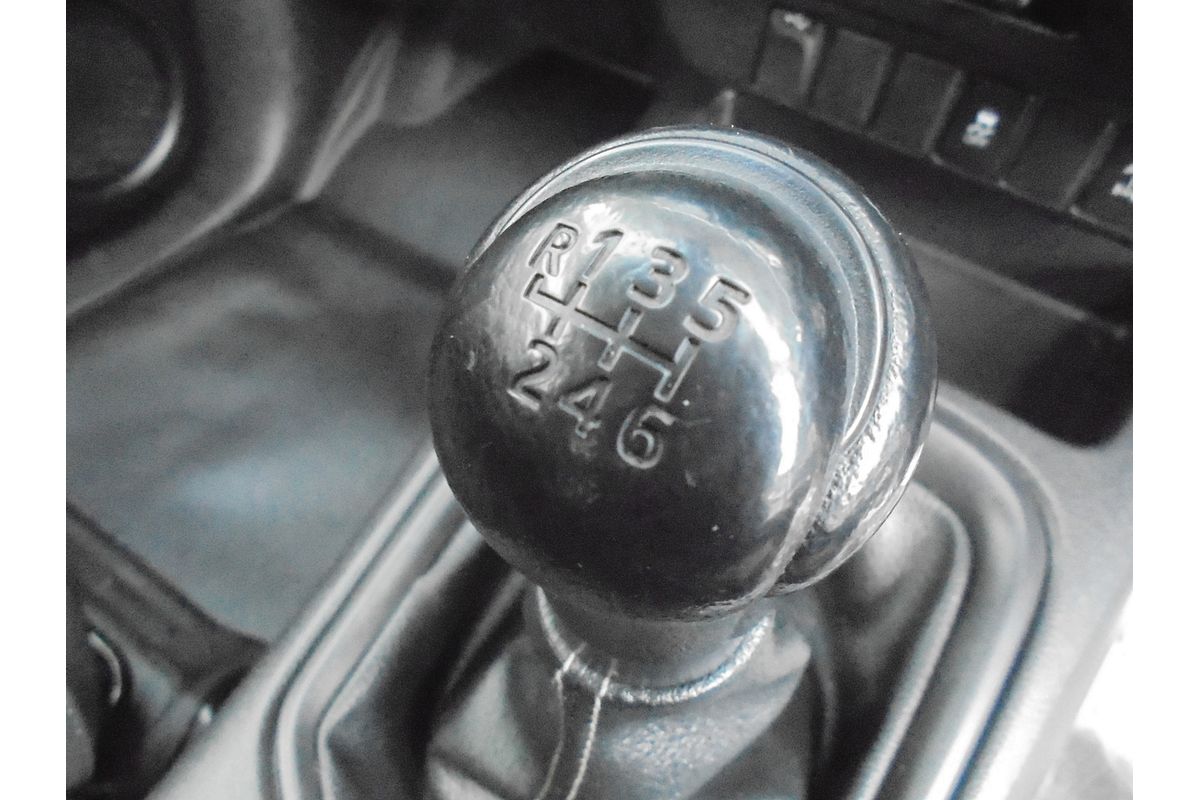 2020 Toyota Hilux SR GUN126R 4X4