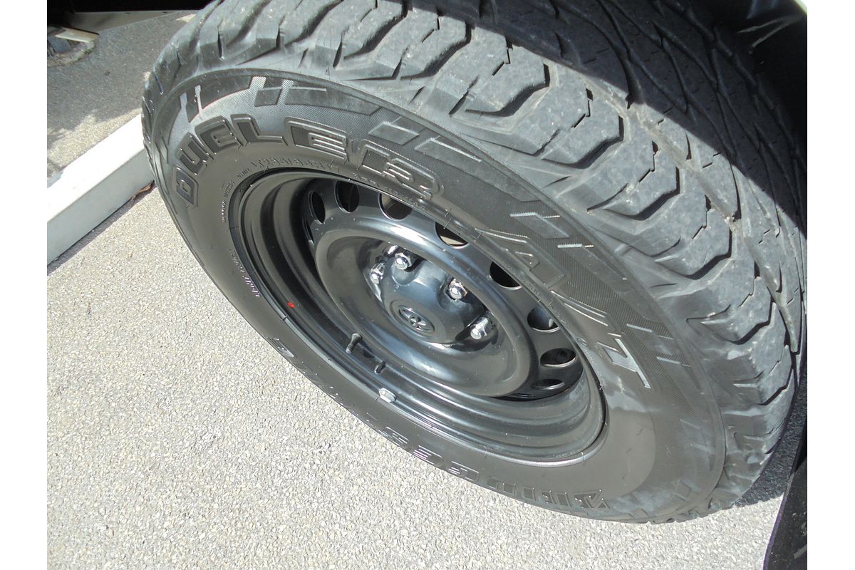 2020 Toyota Hilux SR GUN126R 4X4