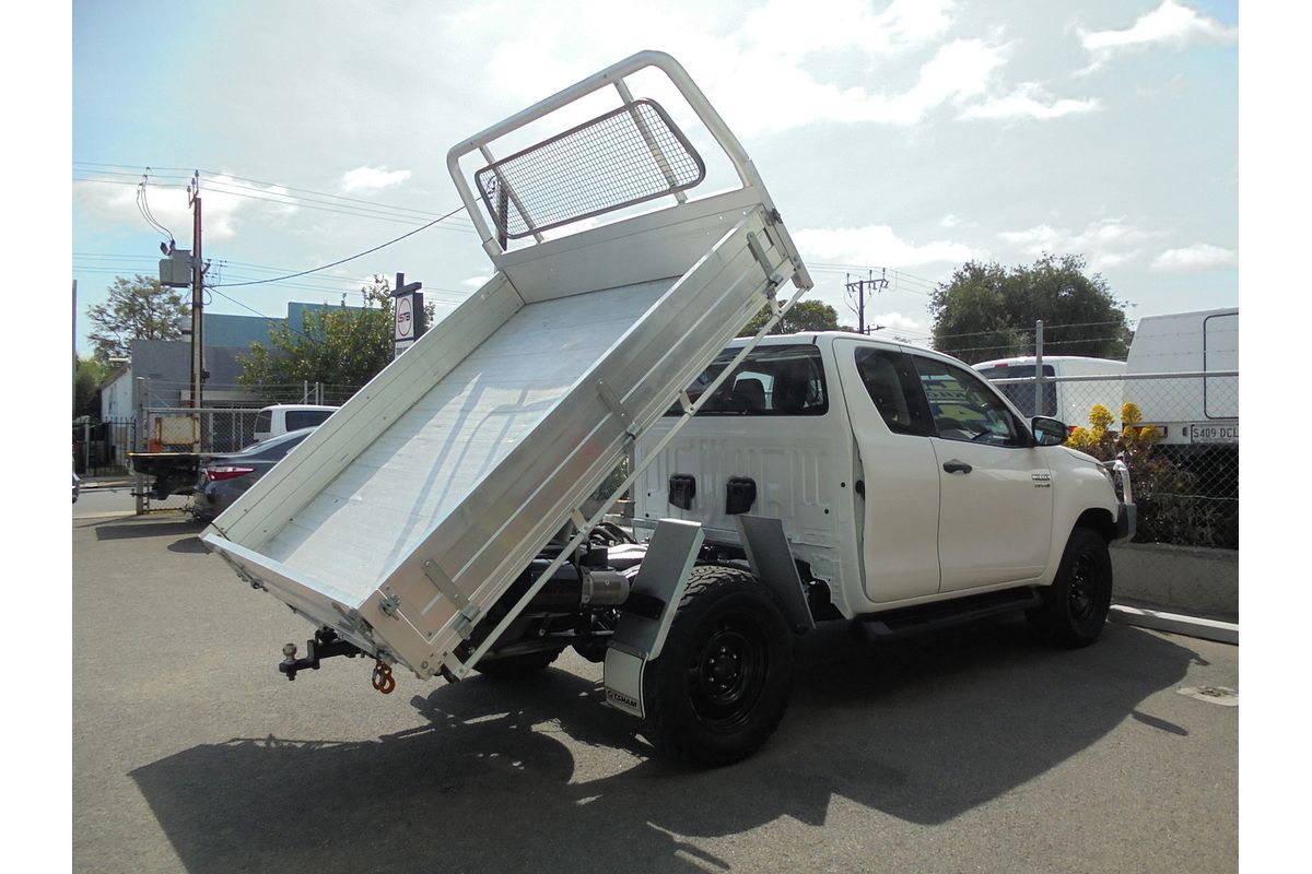 2020 Toyota Hilux SR GUN126R 4X4