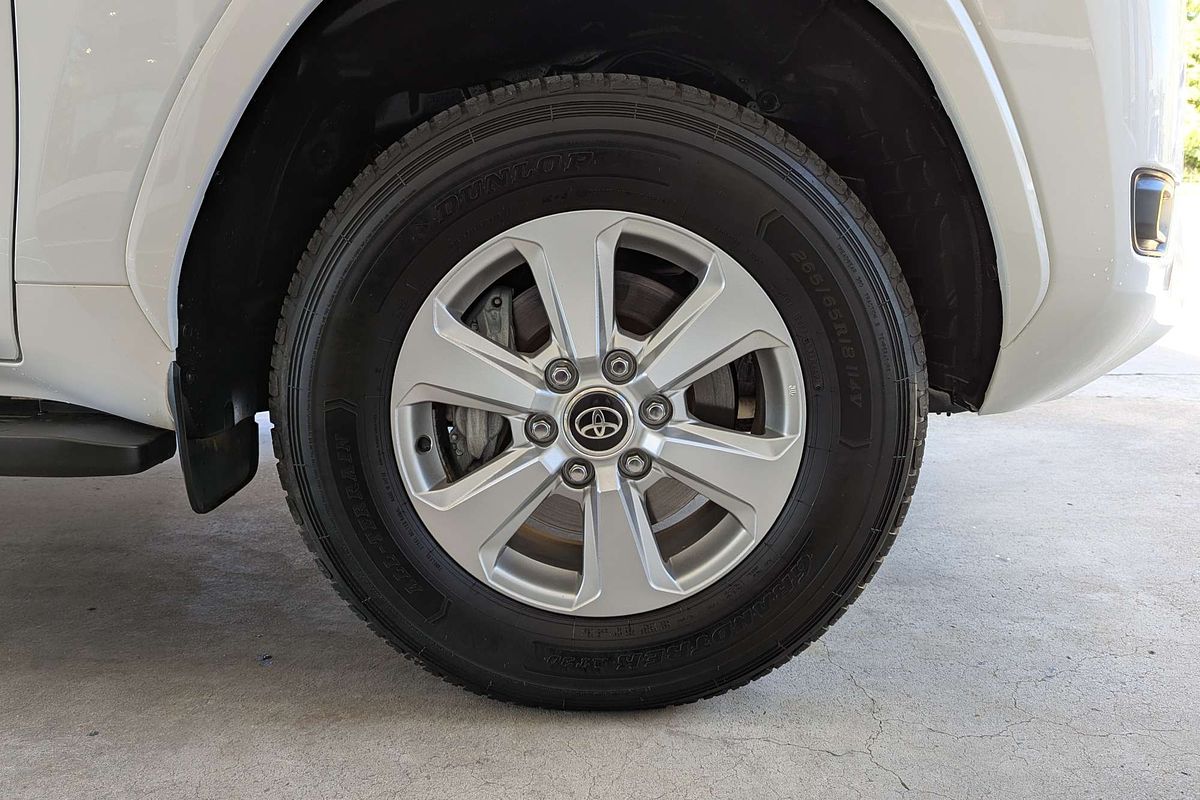 2022 Toyota Landcruiser GXL FJA300R