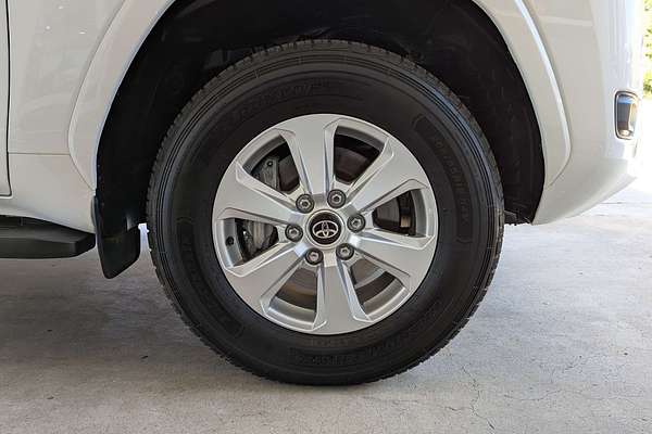 2022 Toyota Landcruiser GXL FJA300R