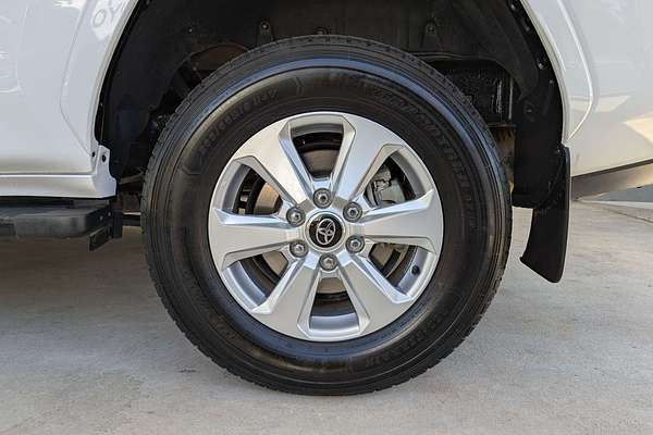 2022 Toyota Landcruiser GXL FJA300R