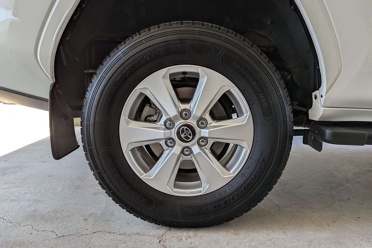 2022 Toyota Landcruiser GXL FJA300R