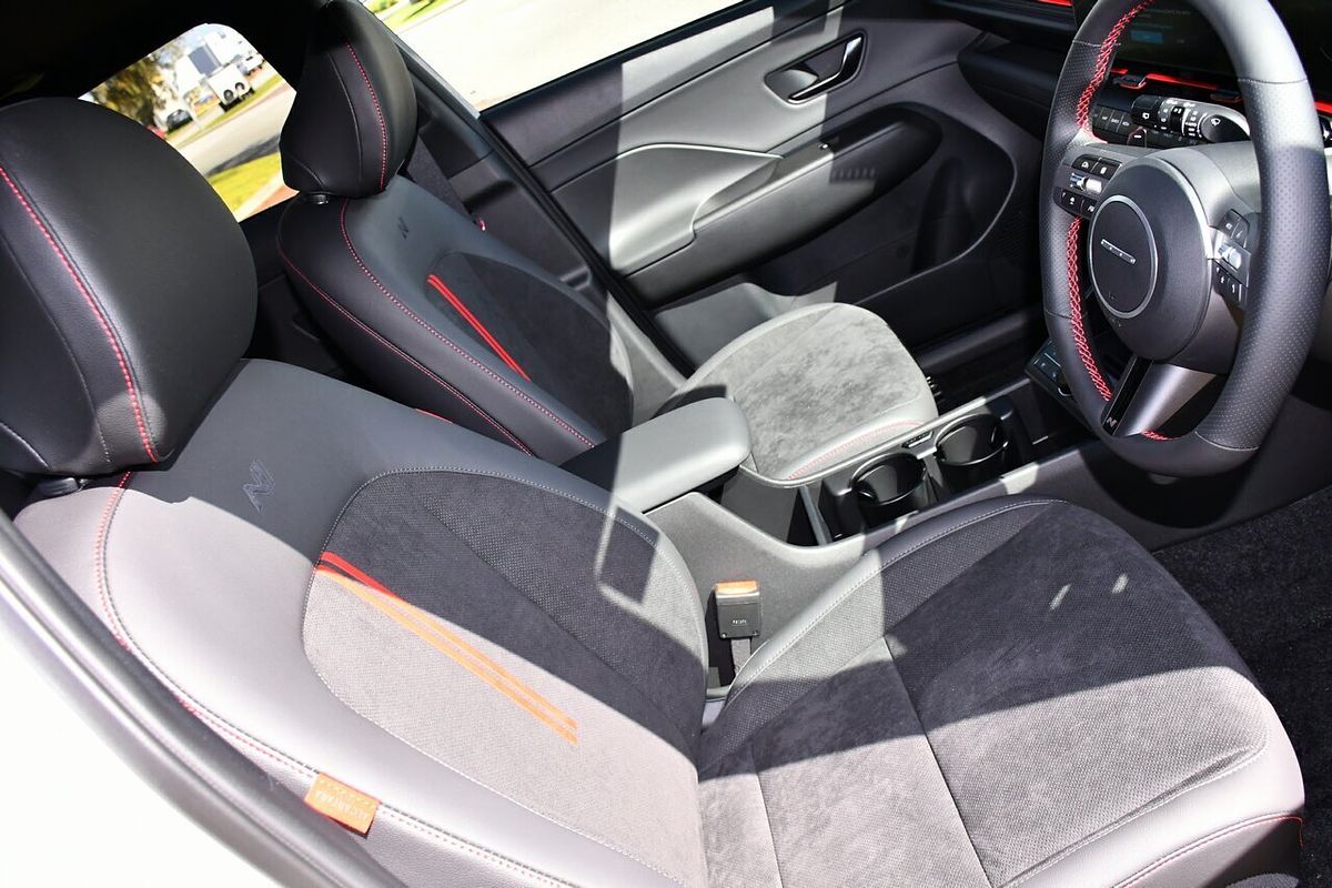 2025 Hyundai Kona Premium N Line SX2.V3