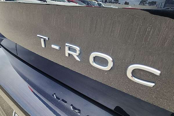 2023 Volkswagen T-Roc 140TSI R-Line D11