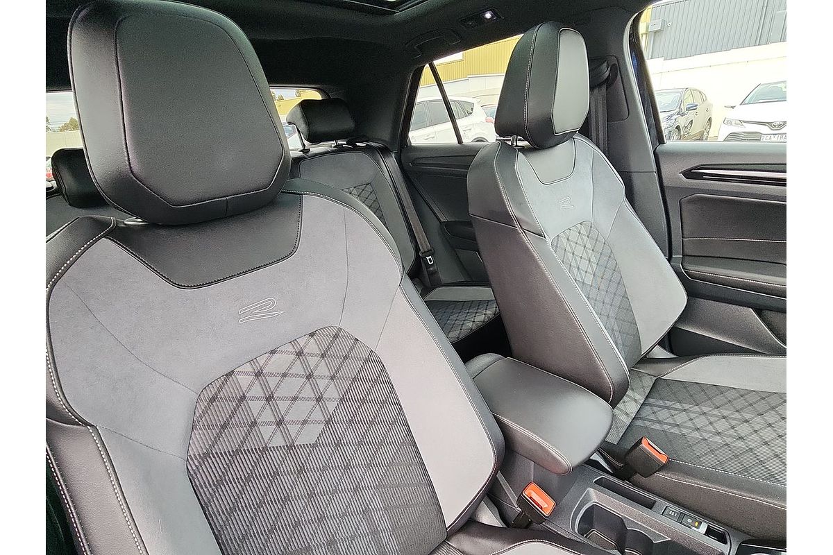 2023 Volkswagen T-Roc 140TSI R-Line D11