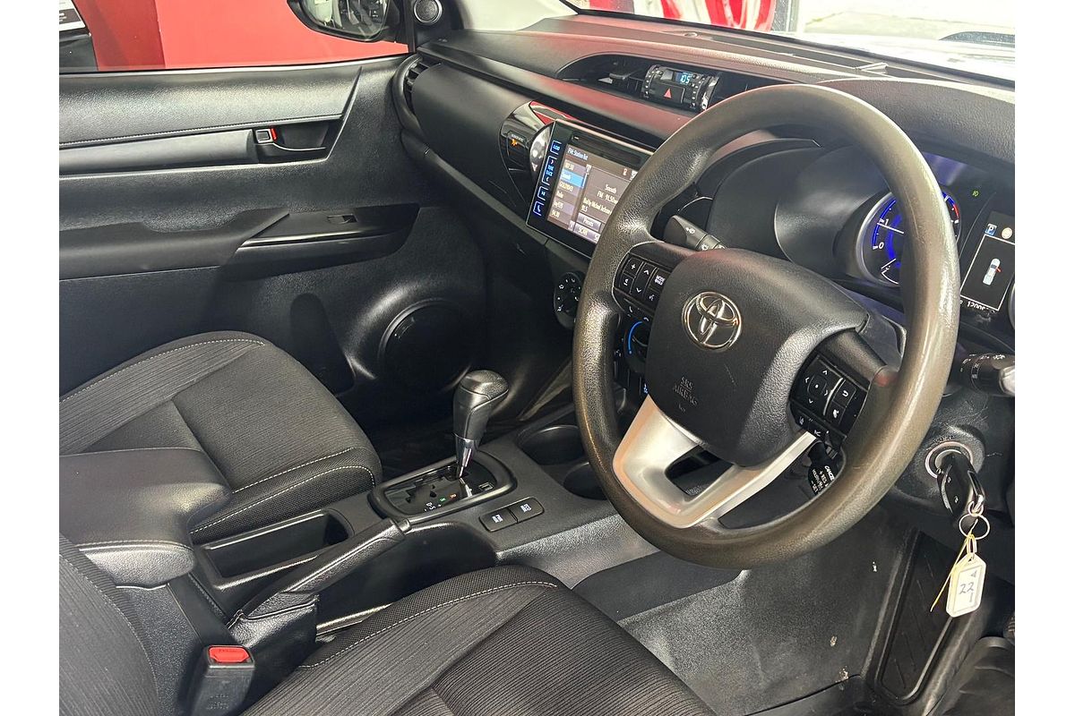 2020 Toyota Hilux SR GUN126R 4X4