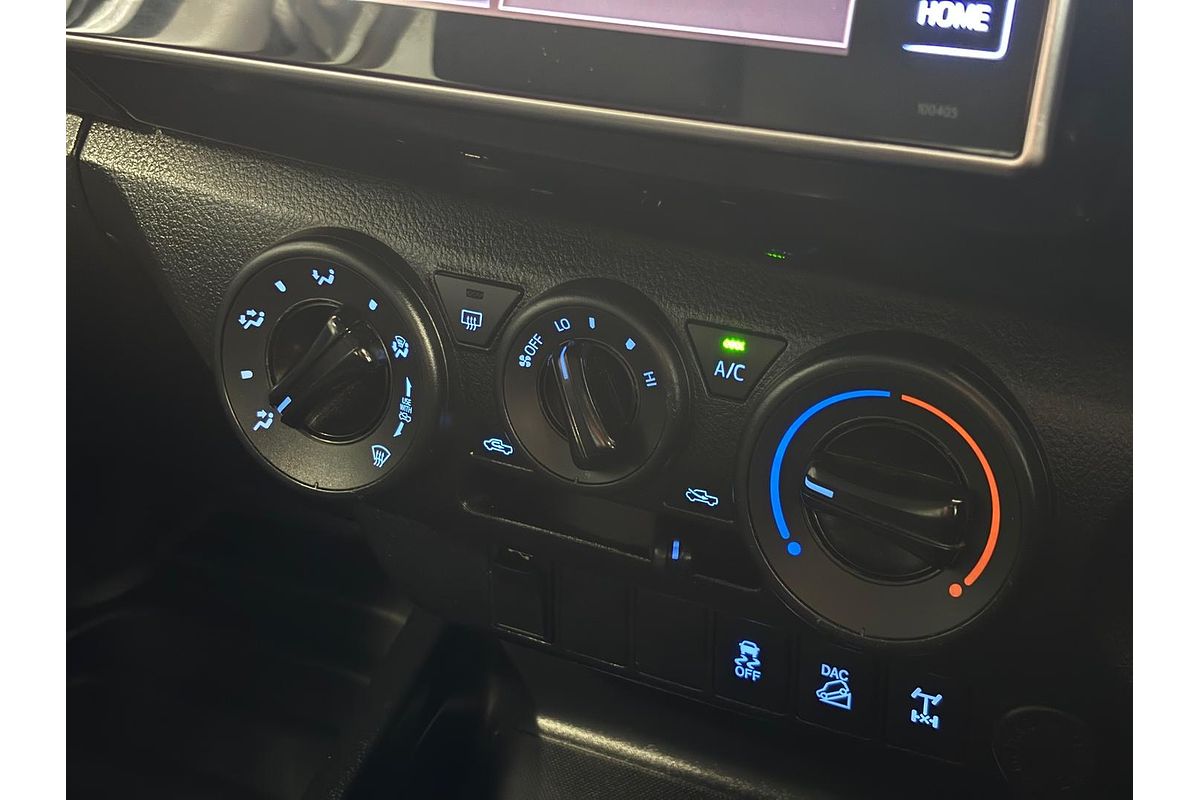 2020 Toyota Hilux SR GUN126R 4X4