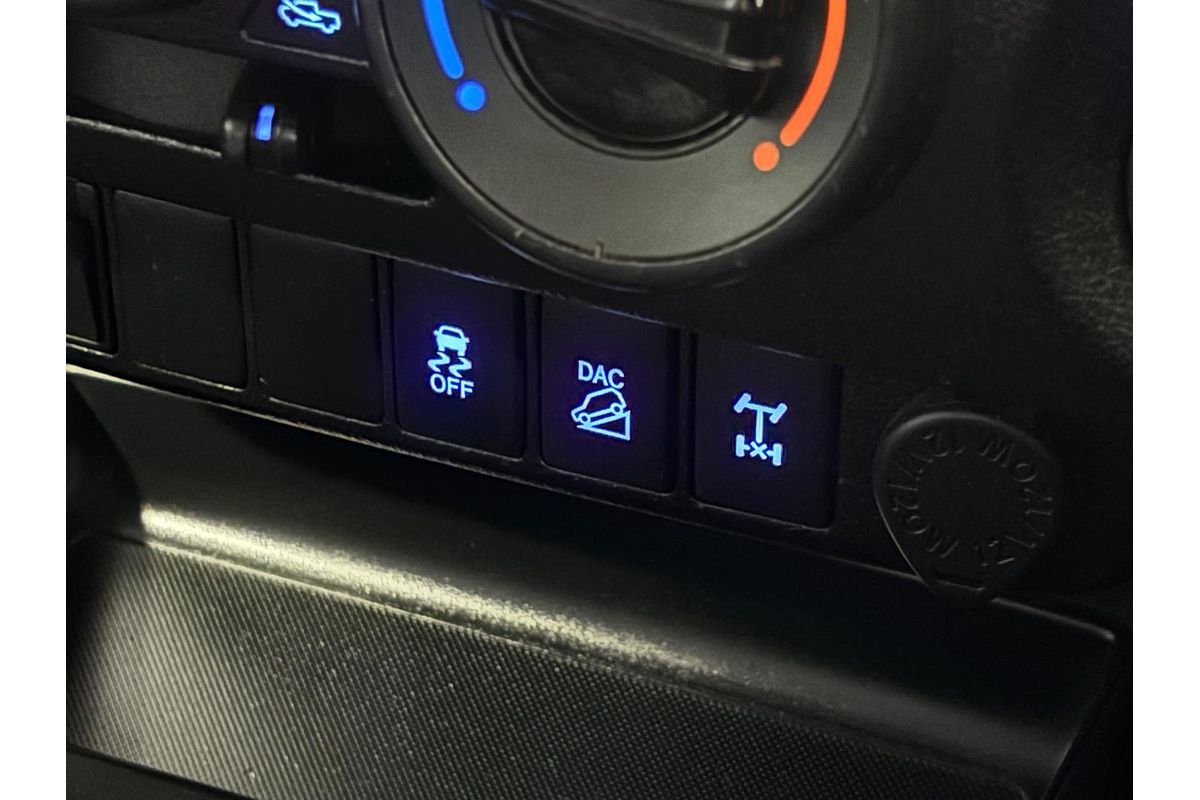 2020 Toyota Hilux SR GUN126R 4X4