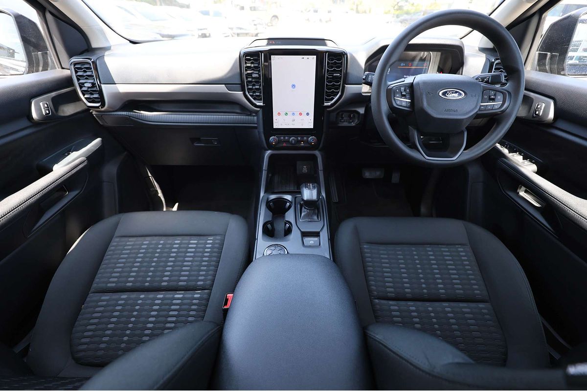 2024 Ford Everest Ambiente 2.0L