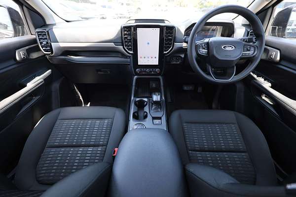 2024 Ford Everest Ambiente 2.0L