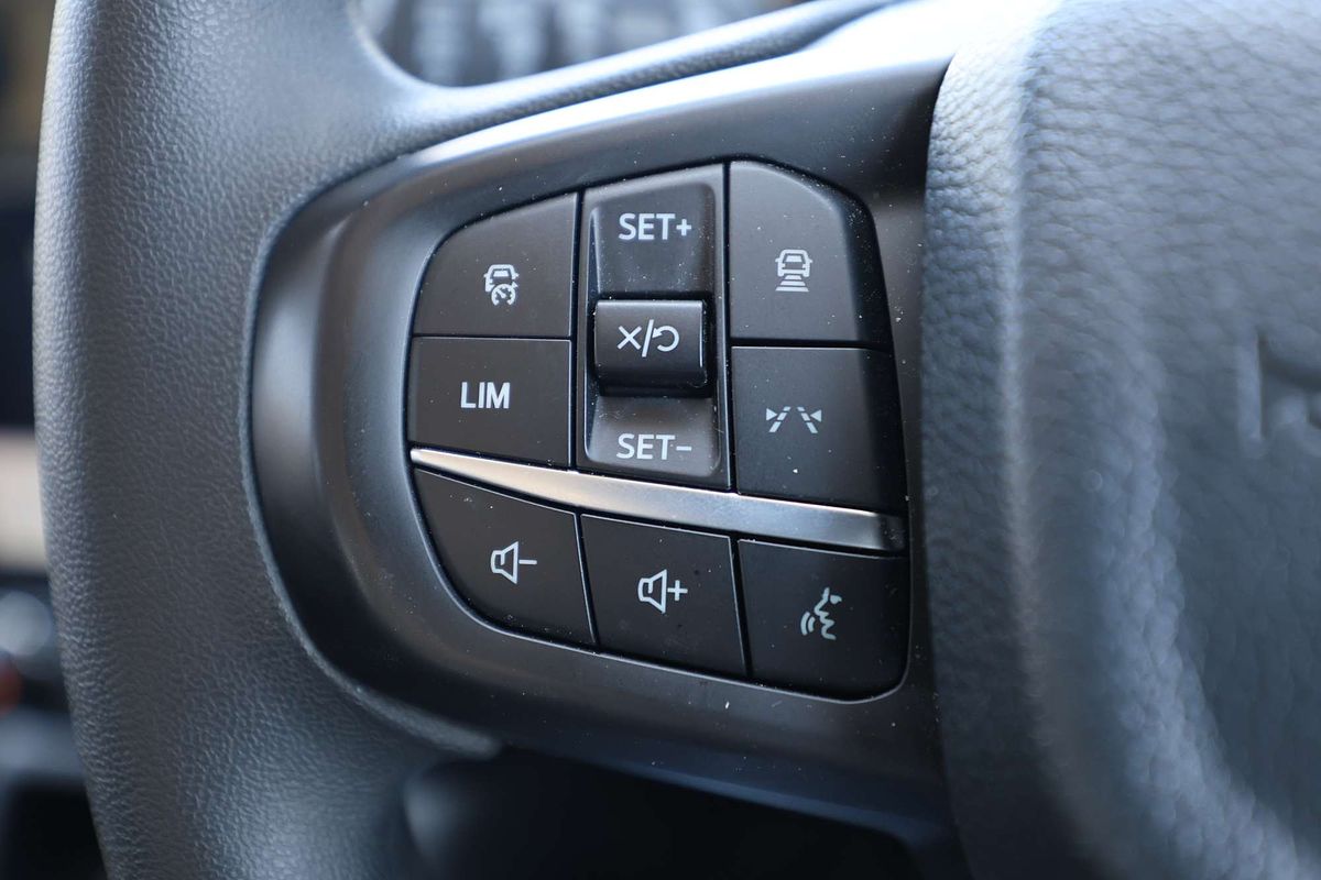 2024 Ford Everest Ambiente 2.0L