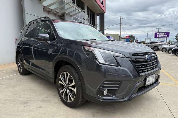 2022 Subaru Forester 2.5i Premium S5