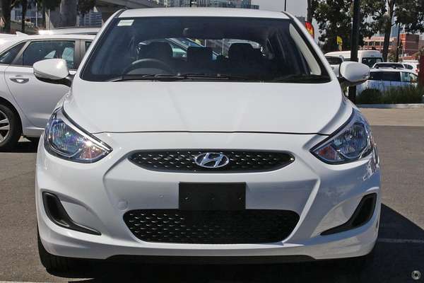 2017 Hyundai Accent Sport RB6