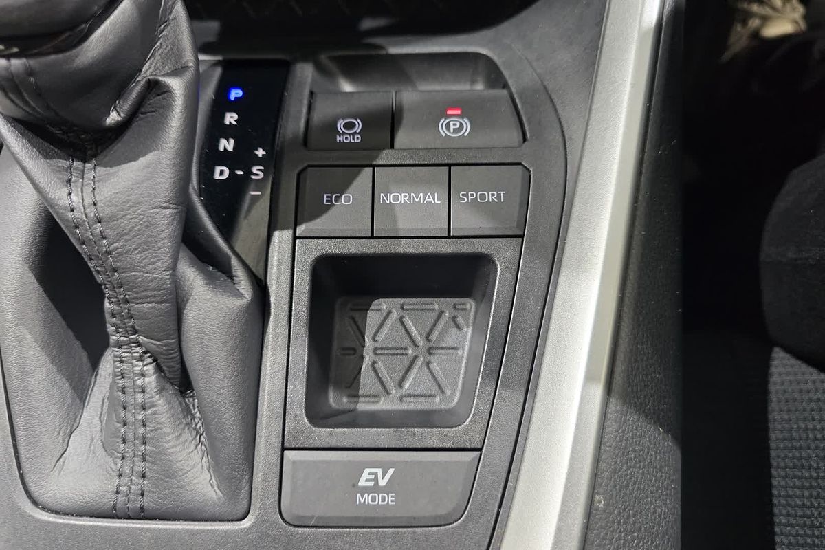 2024 Toyota RAV4 GX AXAH52R
