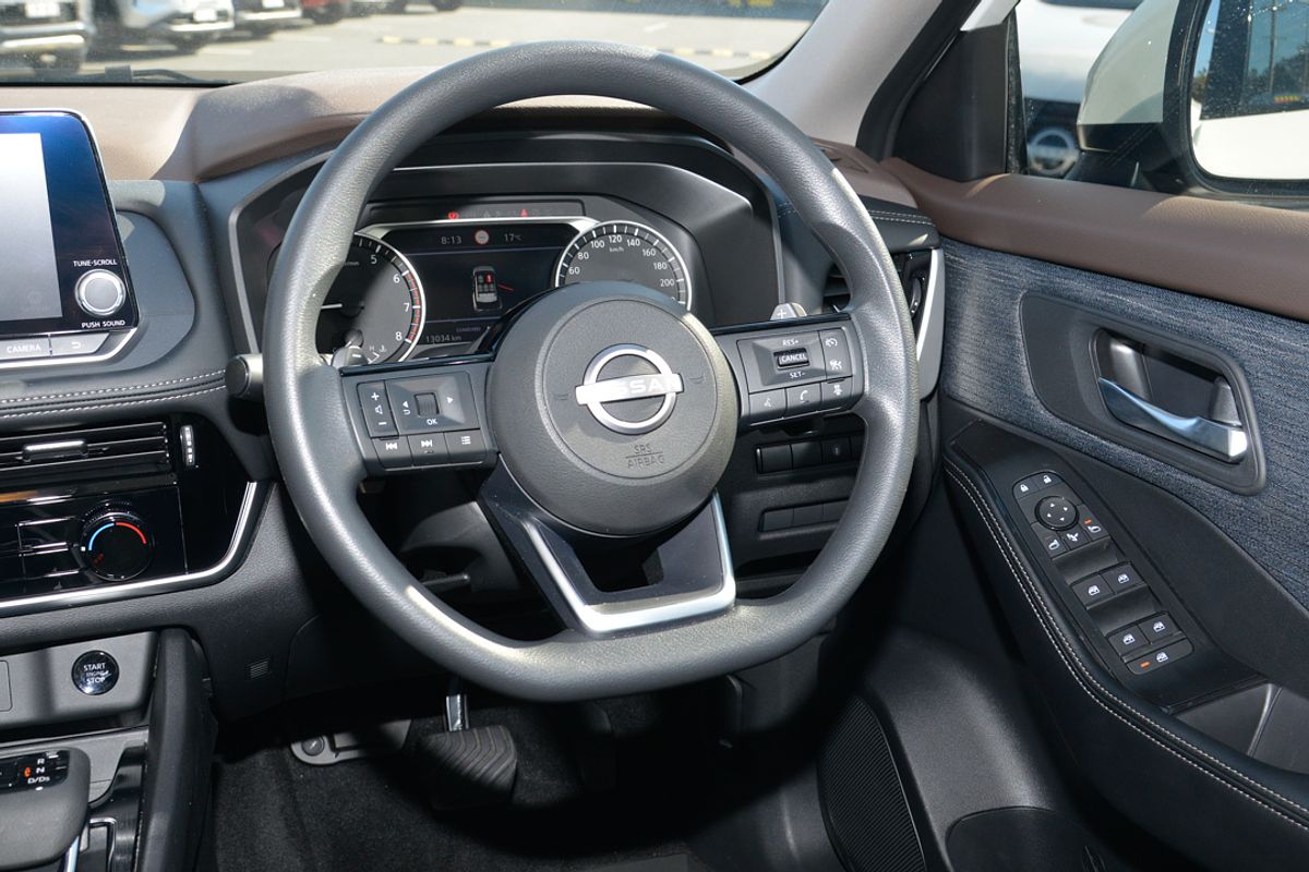 2024 Nissan X-TRAIL ST T33