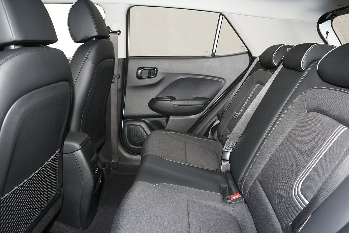 2024 Hyundai Venue Elite QX.V5
