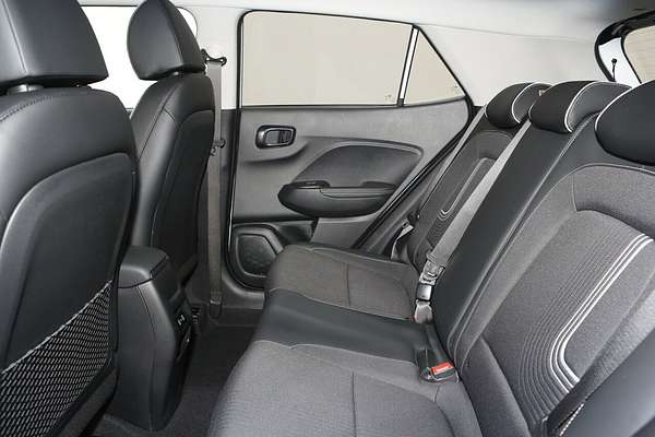 2024 Hyundai Venue Elite QX.V5