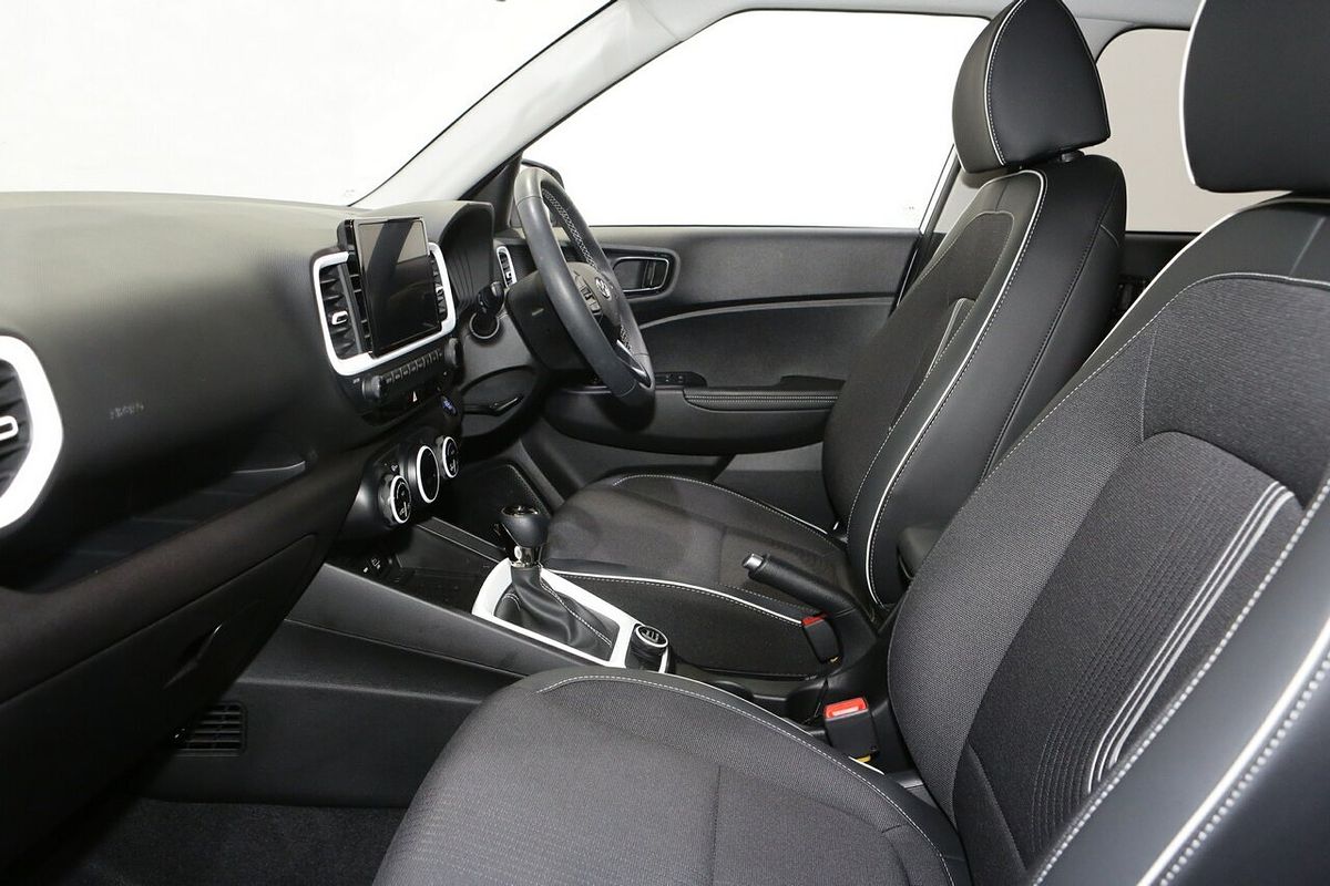2024 Hyundai Venue Elite QX.V5