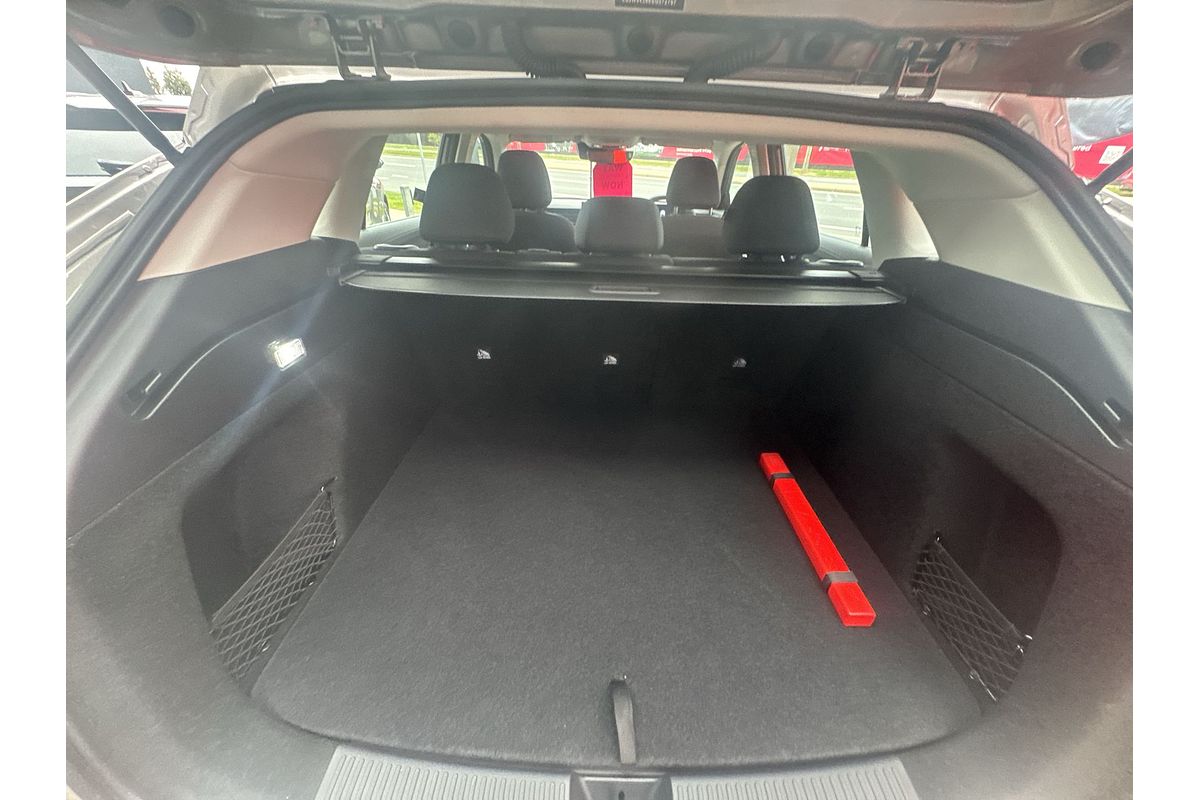 2025 MG HS Hybrid+ Excite AS33H