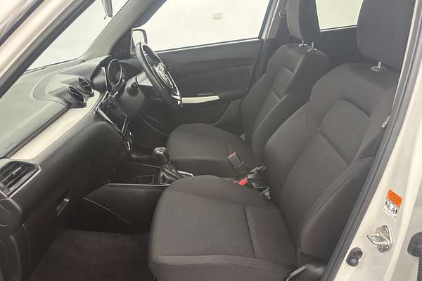 2018 Suzuki Swift GL Navigator AZ