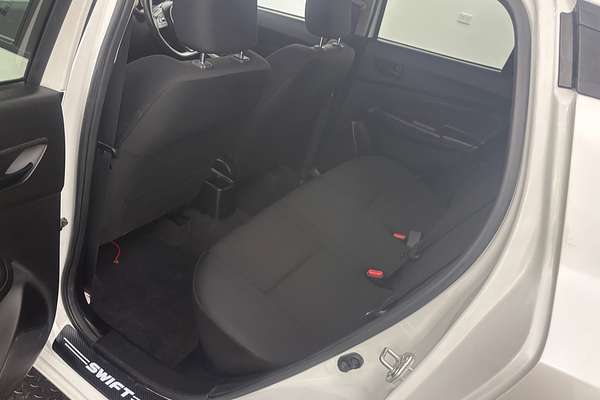 2018 Suzuki Swift GL Navigator AZ
