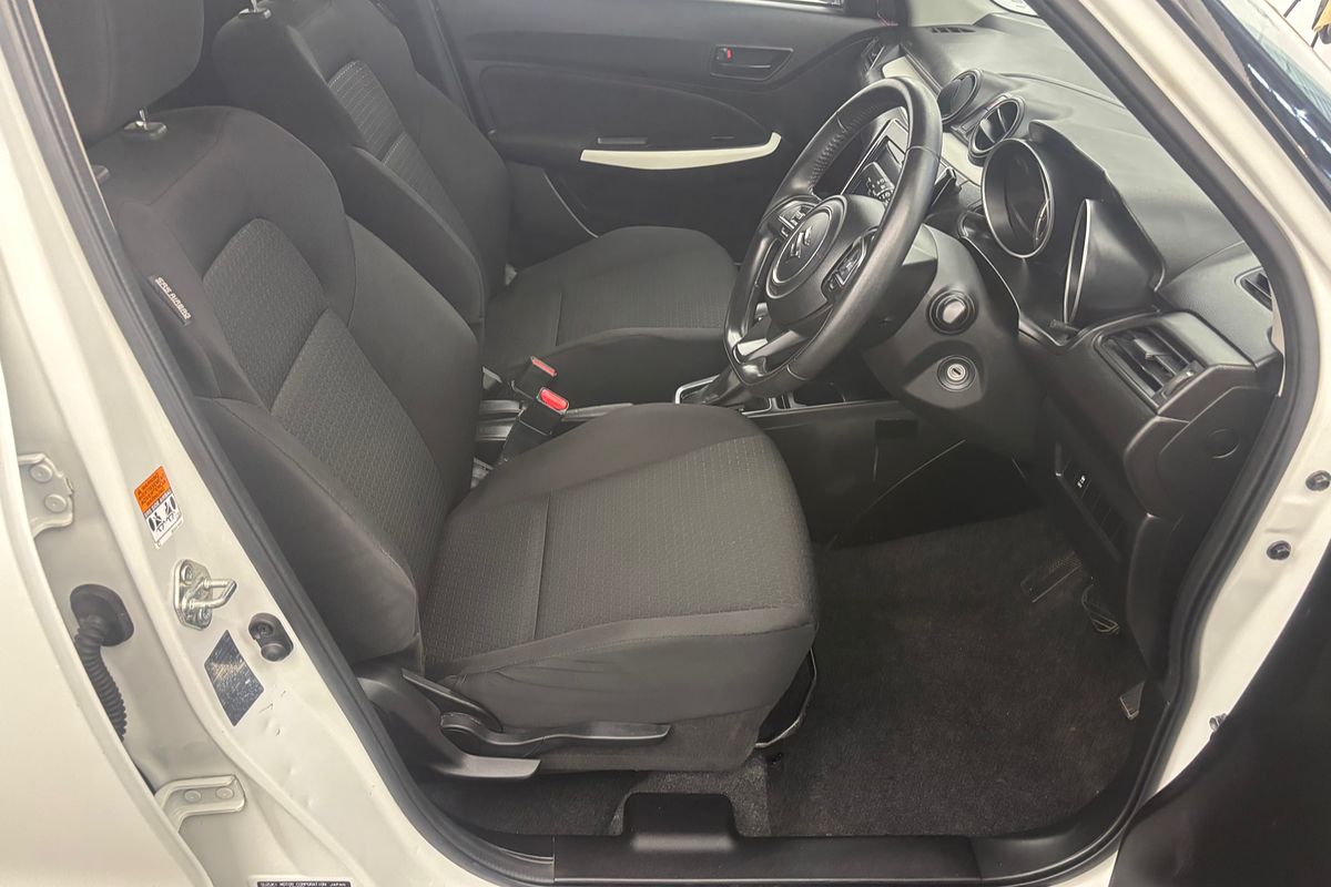 2018 Suzuki Swift GL Navigator AZ