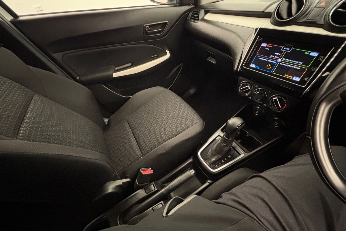 2018 Suzuki Swift GL Navigator AZ