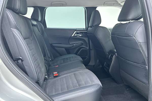 2022 Mitsubishi Outlander Aspire ZM