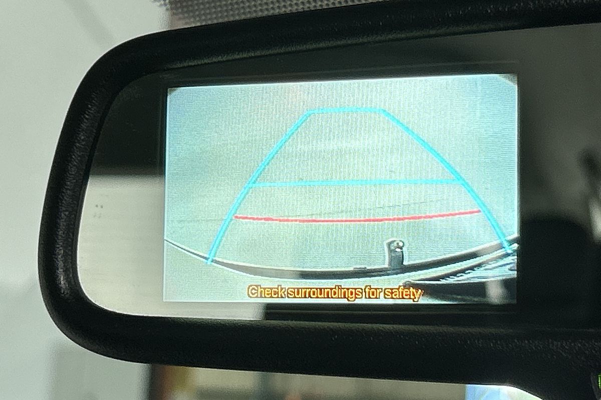 2016 Toyota Hiace Commuter KDH223R ELWB High Roof