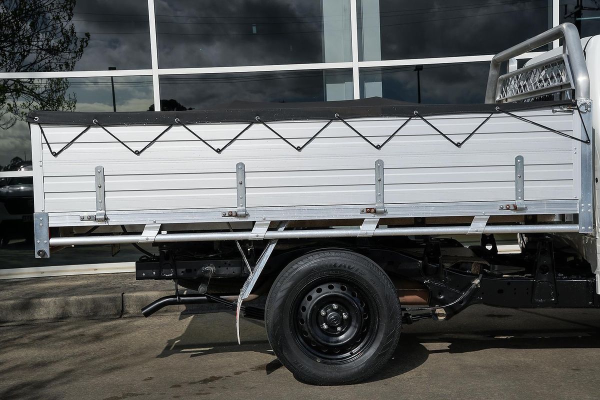 2018 Toyota Hilux Workmate TGN121R Rear Wheel Drive