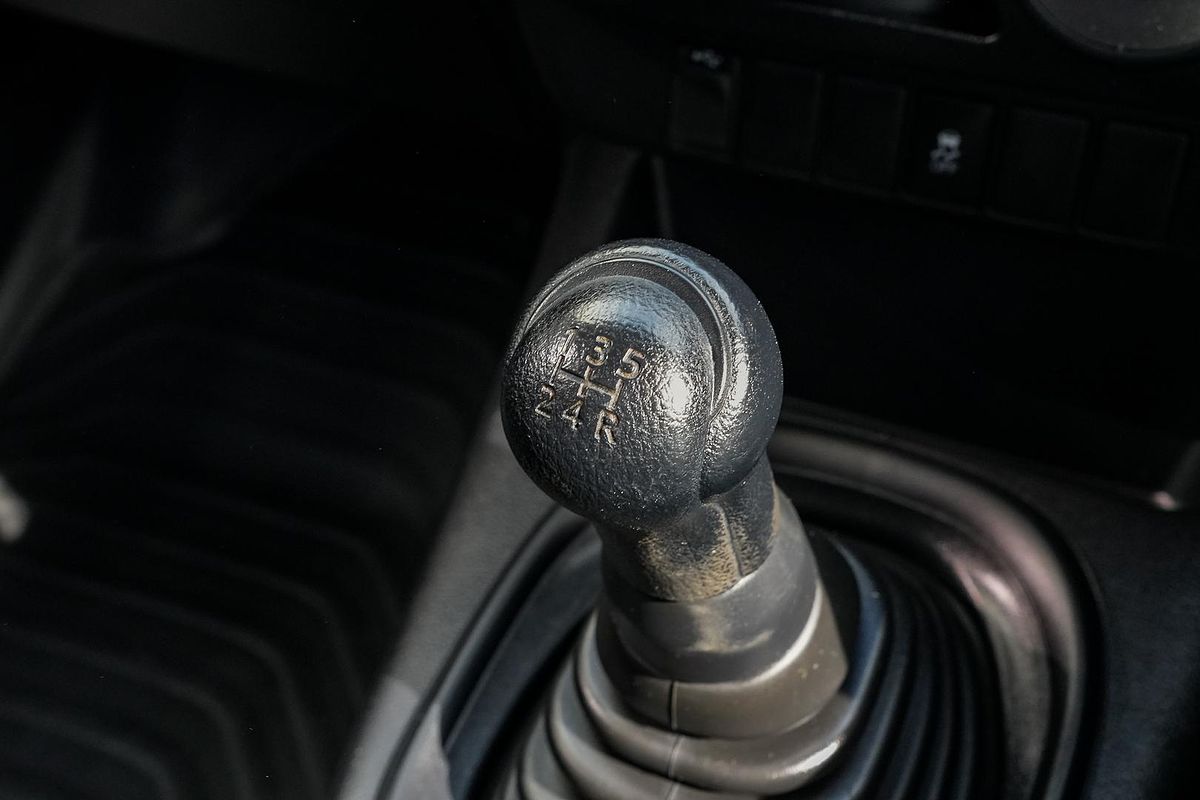 2018 Toyota Hilux Workmate TGN121R Rear Wheel Drive