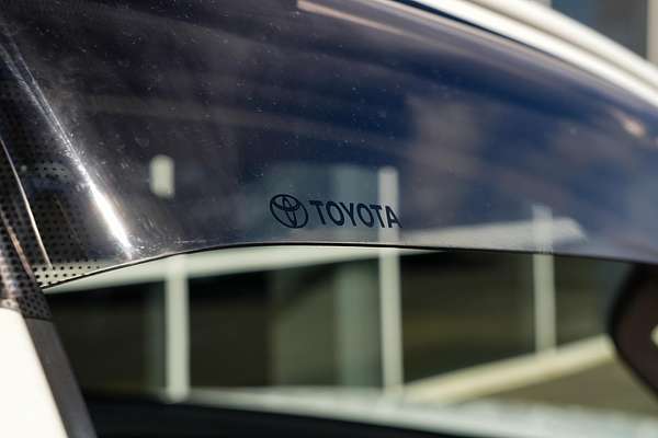 2018 Toyota Hilux Workmate TGN121R Rear Wheel Drive