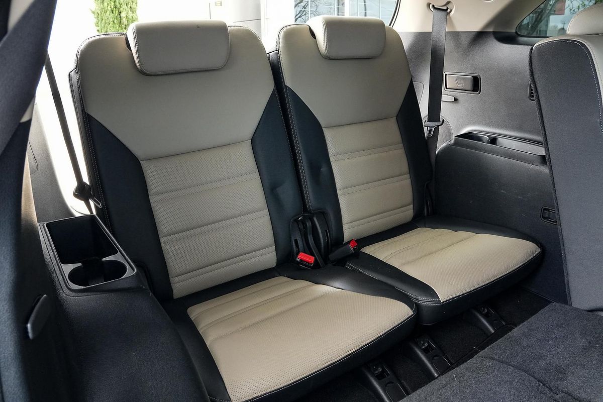 2018 Kia Sorento SLi UM