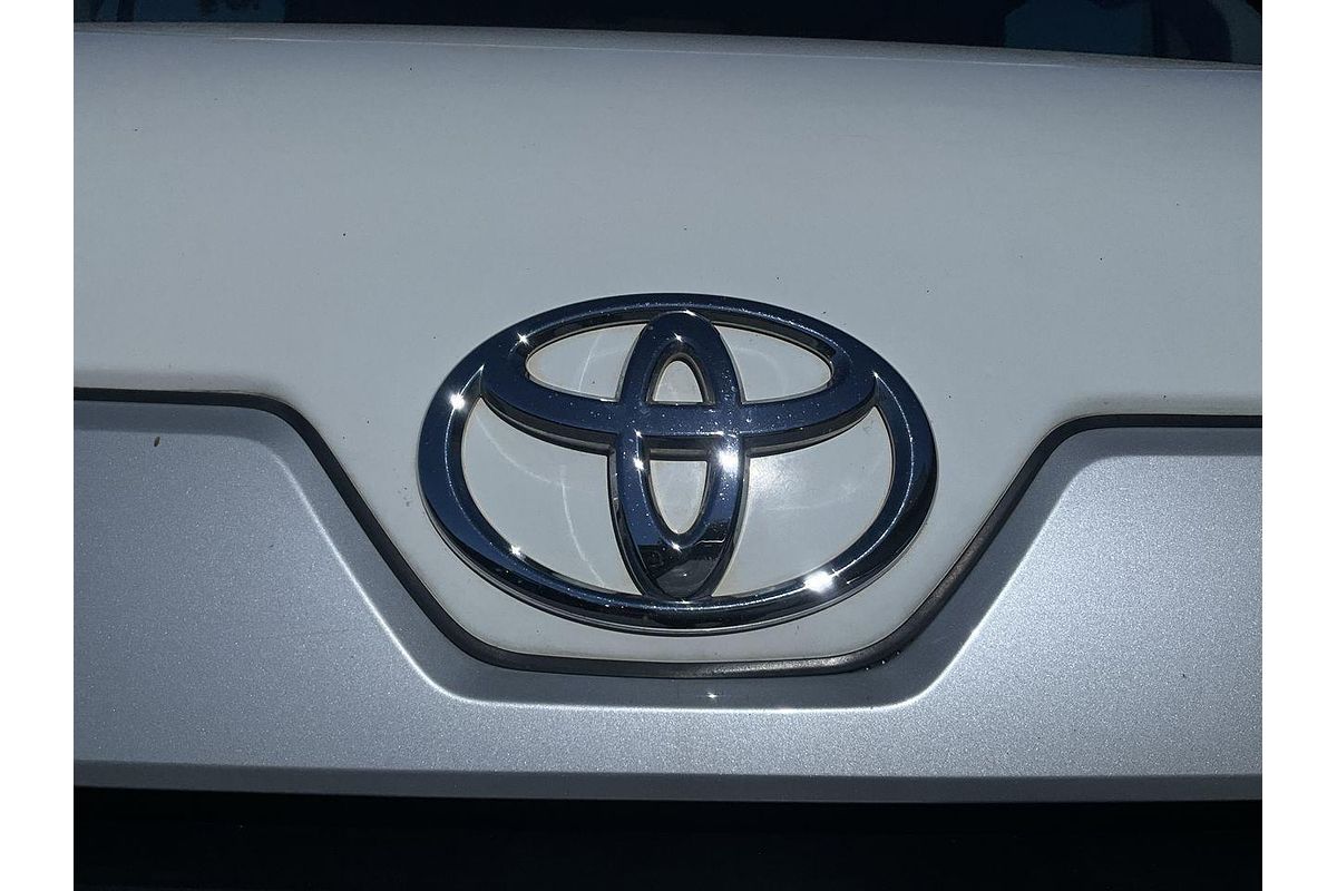 2021 Toyota Hiace Commuter GDH322R ELWB High Roof