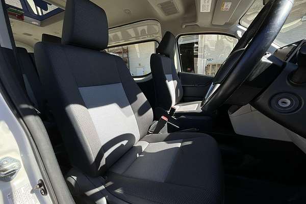 2021 Toyota Hiace Commuter GDH322R ELWB High Roof