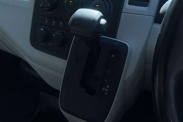 2021 Toyota Hiace Commuter GDH322R ELWB High Roof