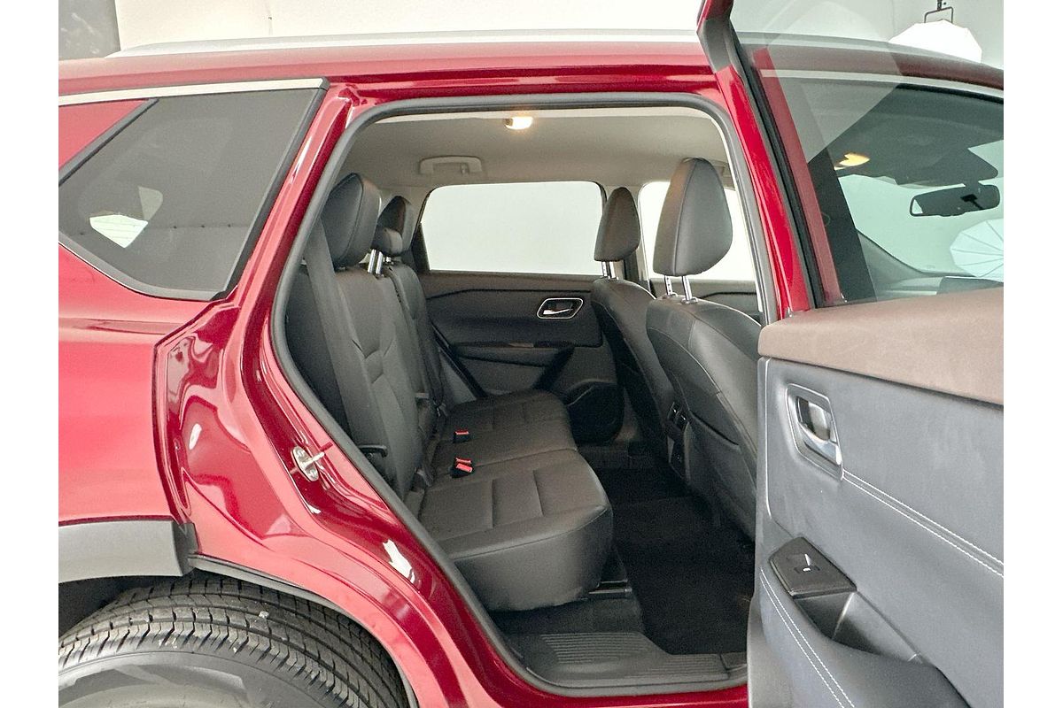 2023 Nissan X-TRAIL ST-L T33