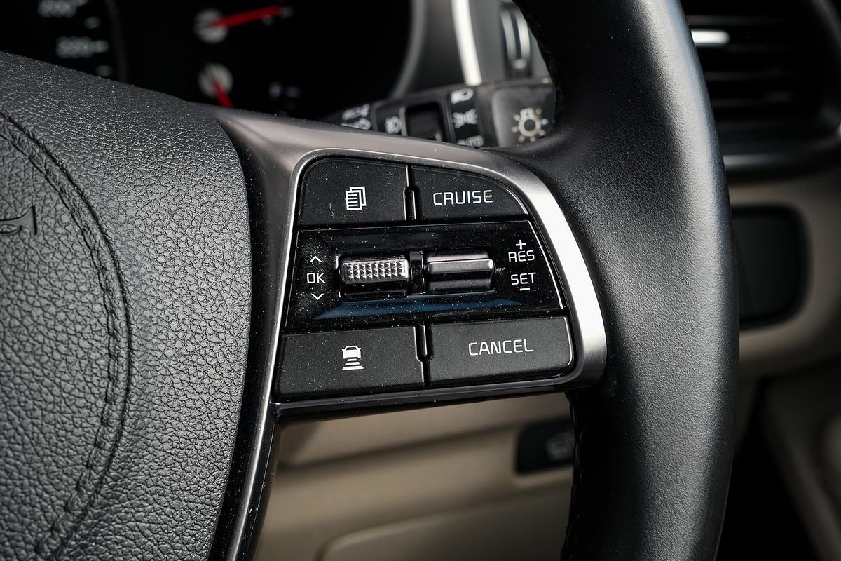 2018 Kia Sorento SLi UM