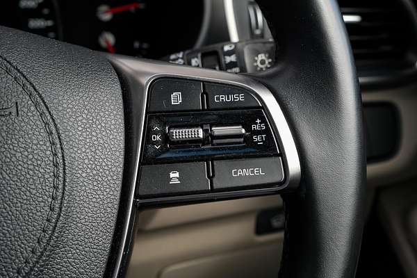2018 Kia Sorento SLi UM