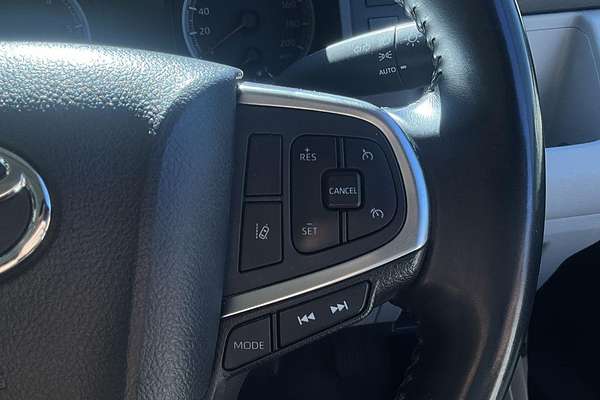 2021 Toyota Hiace Commuter GDH322R ELWB High Roof