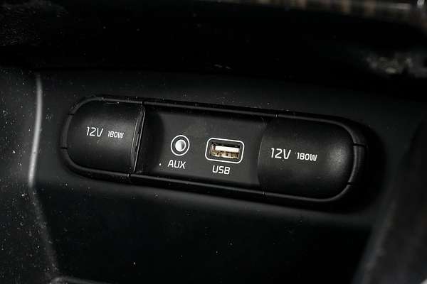2018 Kia Sorento SLi UM