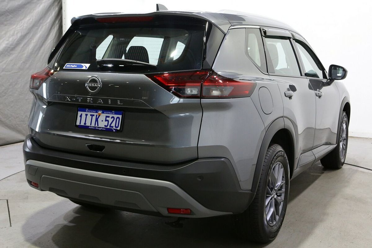 2025 Nissan X-TRAIL ST T33