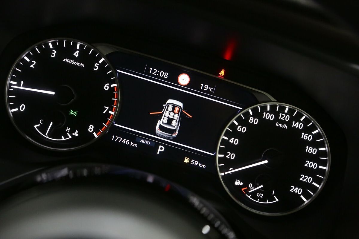 2025 Nissan X-TRAIL ST T33